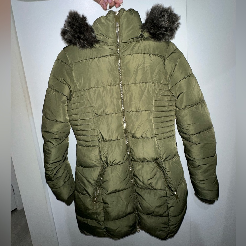Green puffer coat with removable hood